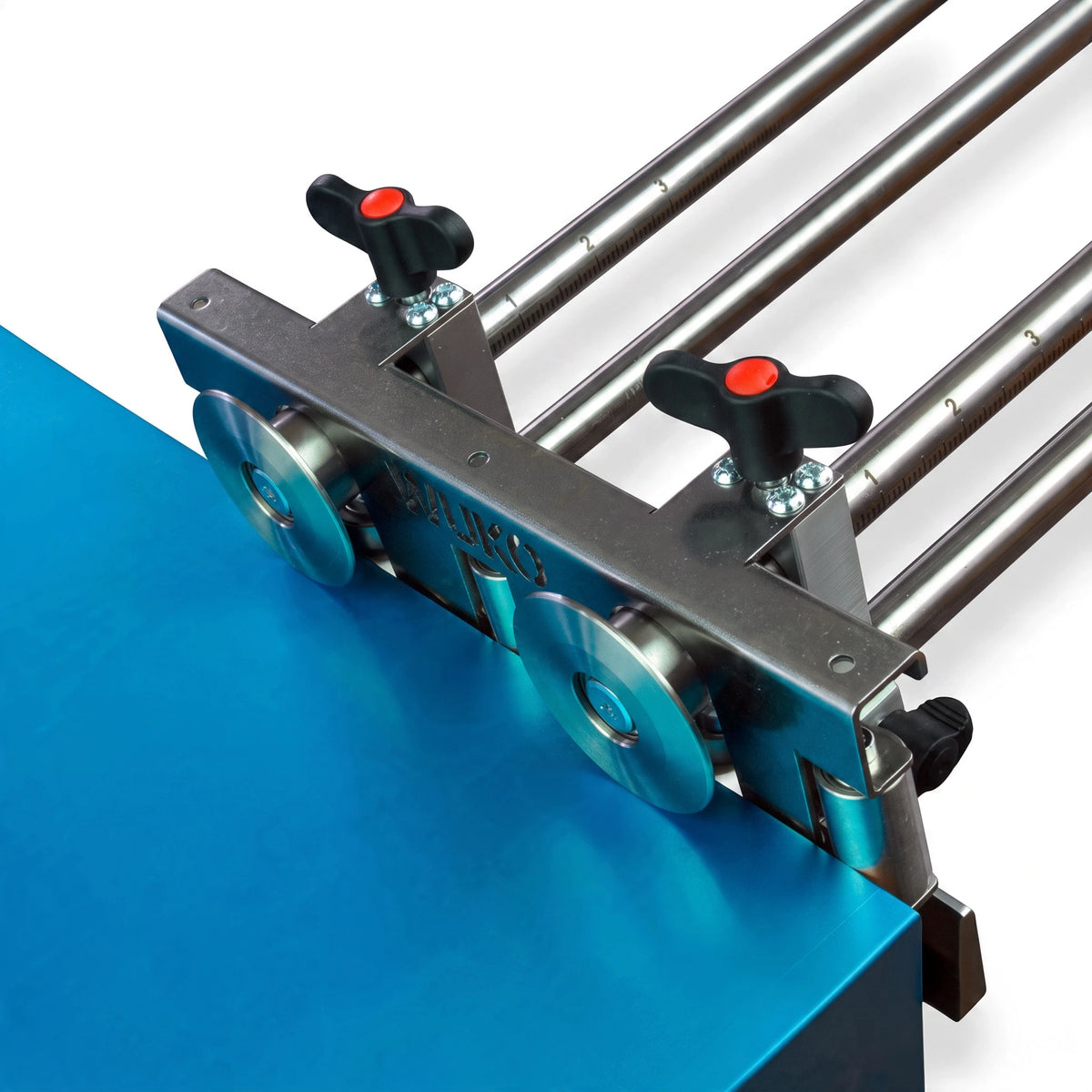 WUKO Hem Bender 8200 2-in-1 Biegewerkzeug, ideal für präzises Biegen und Falzen von Materialien.