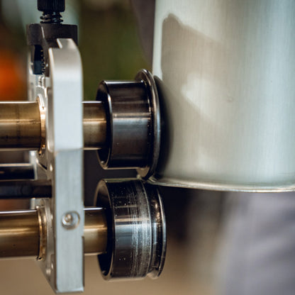 BUSCHMANN TOOLS - ACCUBEADER | Cordless Beading Machine for Pipes & Sheet Metal