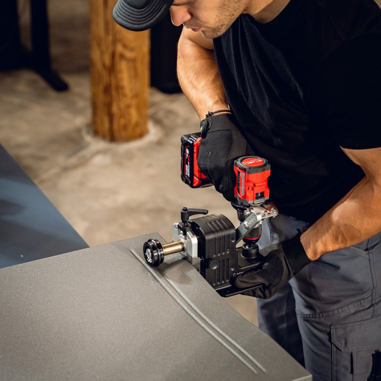 BUSCHMANN TOOLS - ACCUBEADER | Cordless Beading Machine for Pipes & Sheet Metal
