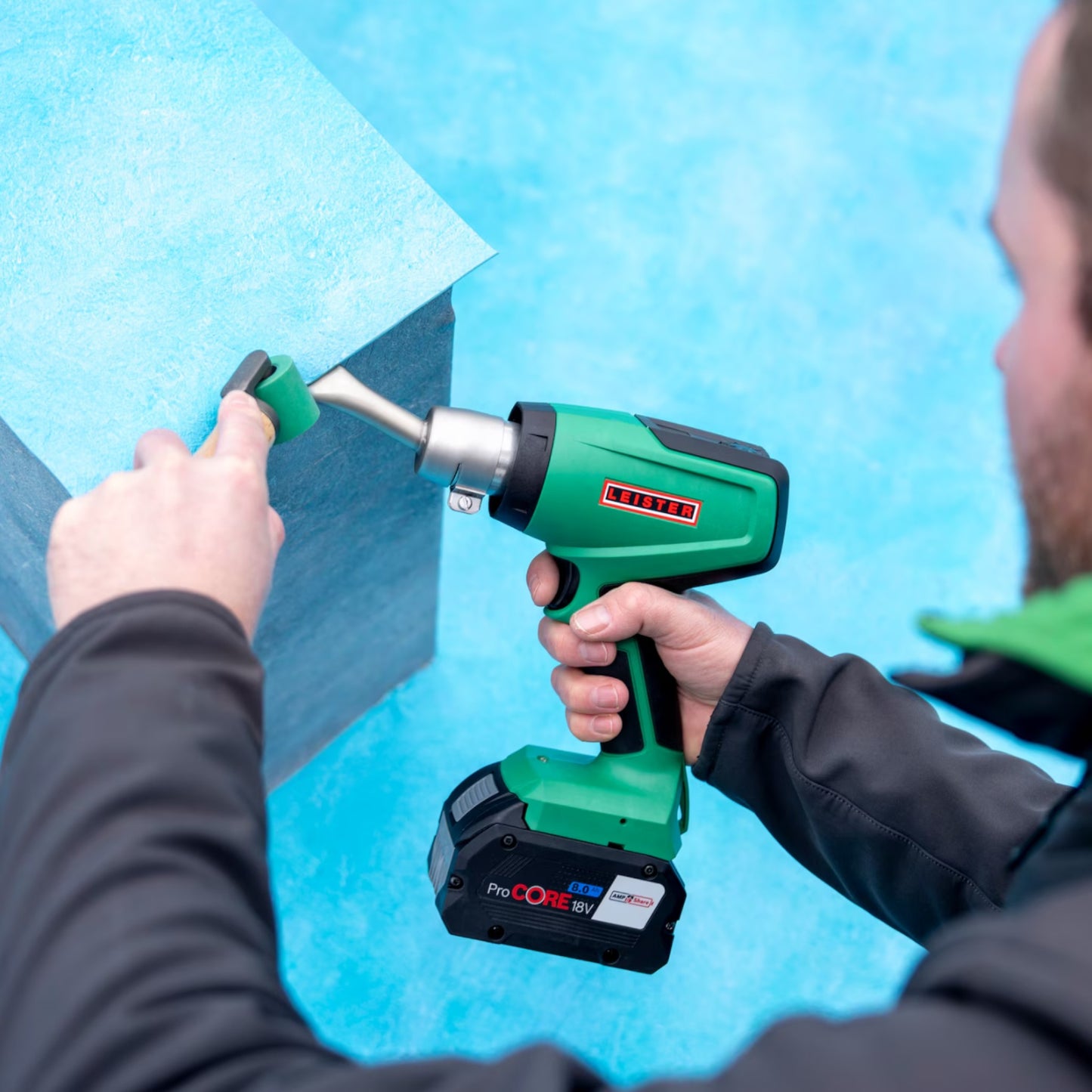 Leister Nexheat 300 A-LP Anwendung auf dem Flachdach