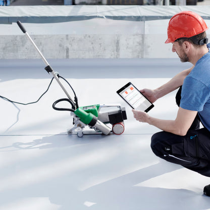 Leister Uniroof 700 - Digitaler Schweißautomat Anwendung mit APP