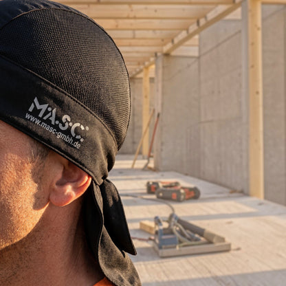 MASC - Cool Head getragen auf Baustelle -  BG-Bau gefördert