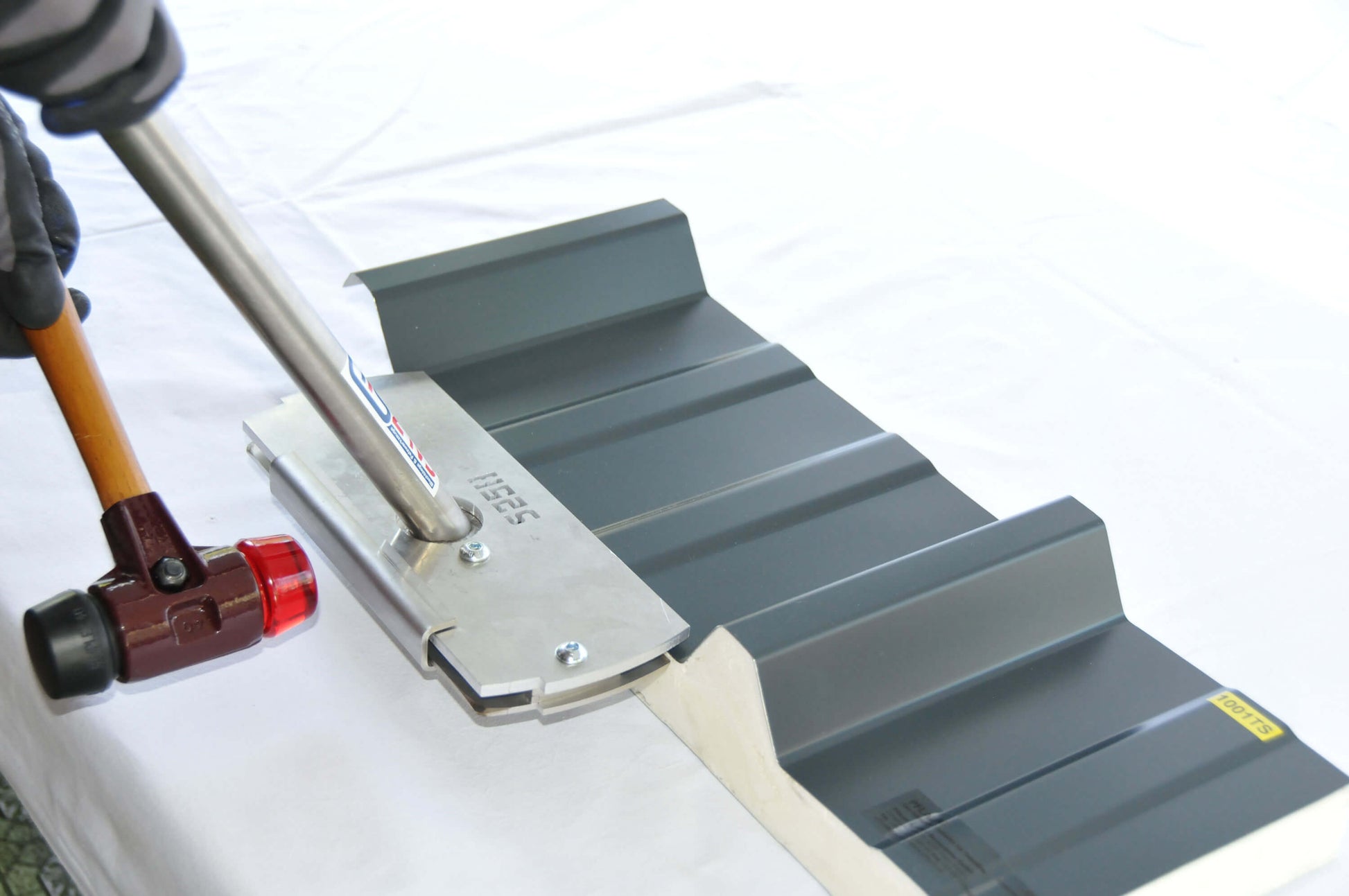 Falzsid Trapezblechkanter – Variabel und multifunktional